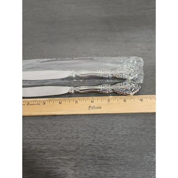 2 Oneida Brahms Hollow Handle Dinner Knife 9" Community stainless flatware - Picture 6 of 6